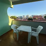 In I * بيبيوني
