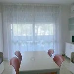 شقة In I